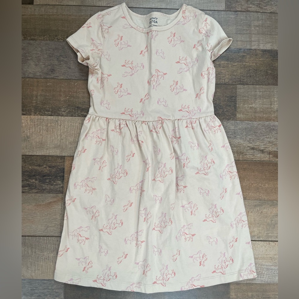 Carter's horse dress